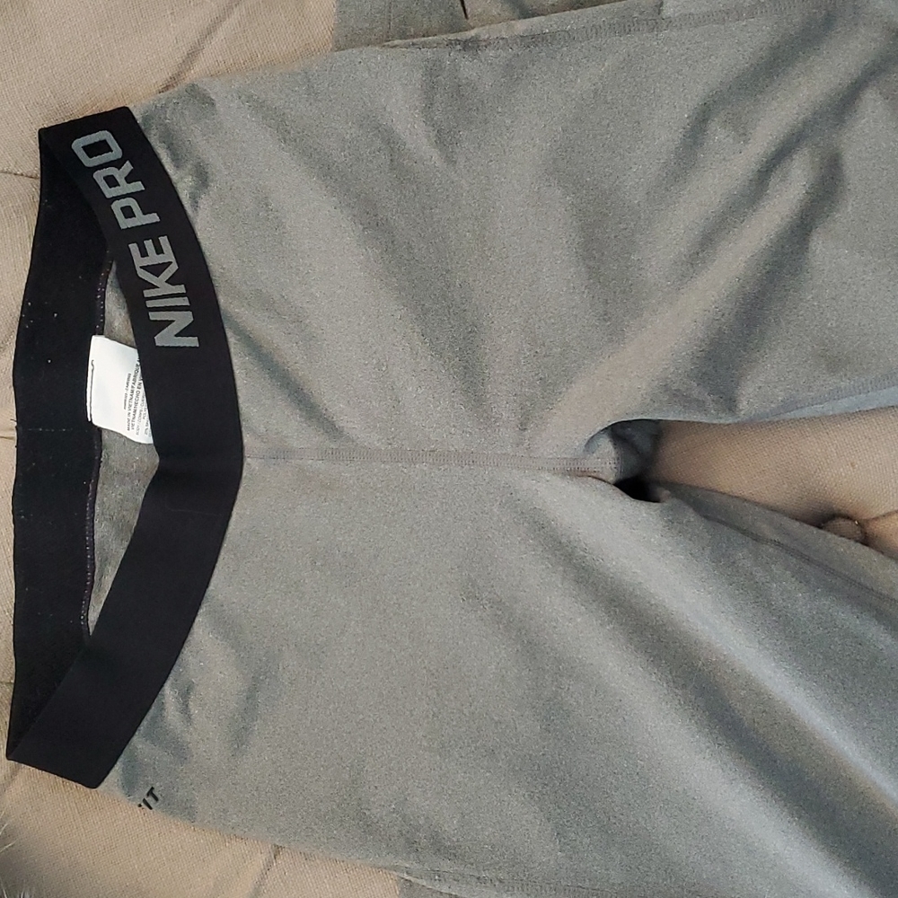 Nike Pro Capri Leggings
